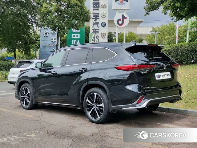 Toyota Crown Lufang 2023 Черный из Китая, фото 4