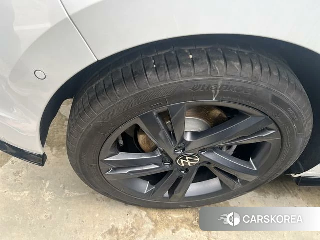 Volkswagen Golf 2025 Белый из Китая, фото 4