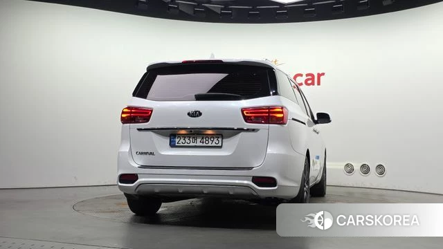 Kia The New Carnival id 4737373 из Кореи 14