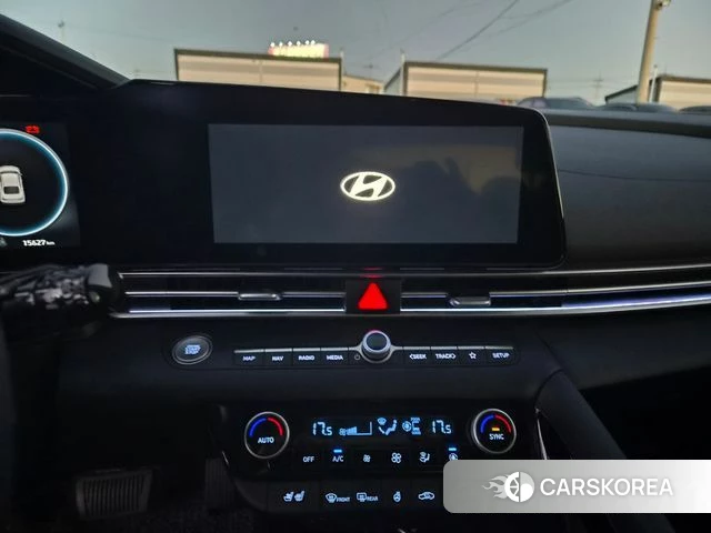 Hyundai The New Avante (CN7) 2024 Черный из Кореи, фото 4
