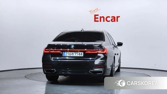 BMW 7 Series (G11) id 3807830 из Кореи 14