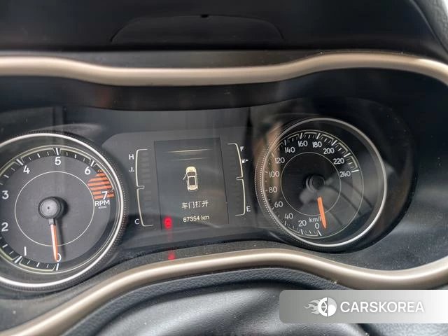 Jeep Free light id 4208500 из Китая 11