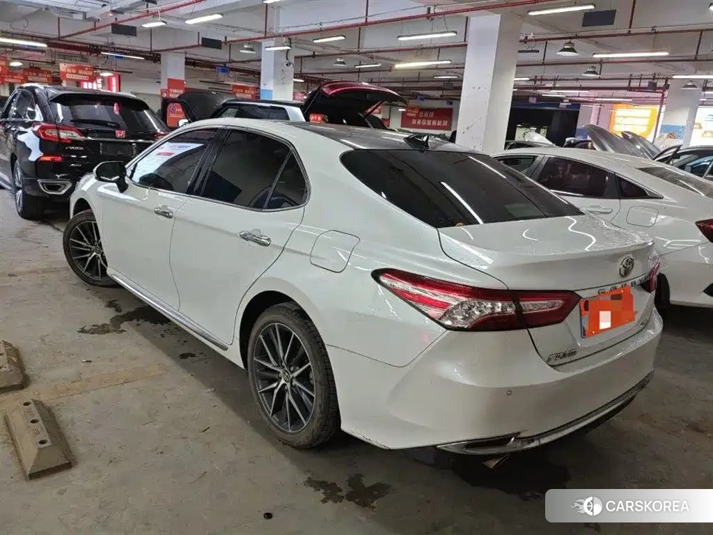 Toyota Camry 2024 Белый из Китая, фото 4