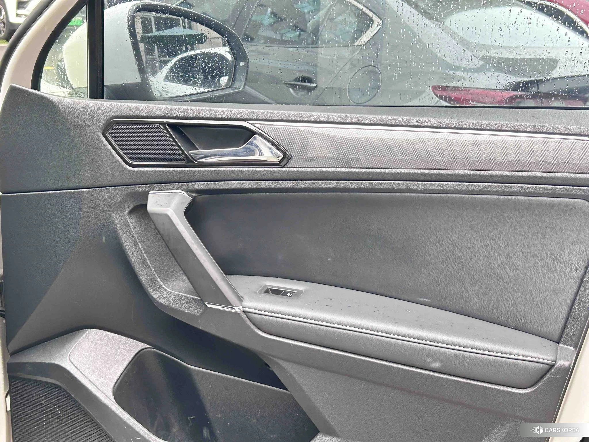 Volkswagen Tiguan L id 4499155 из Китая 12