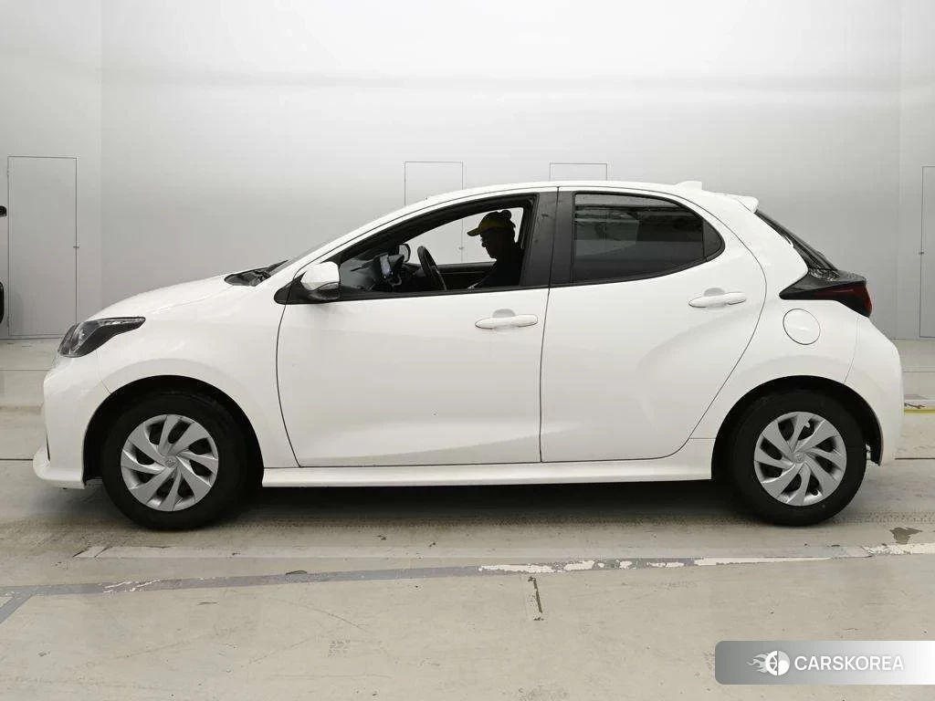 Toyota Yaris 2021 из Японии, фото 4