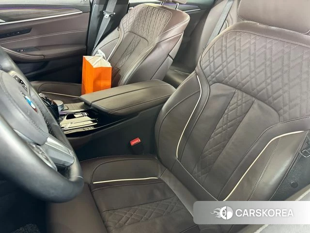 BMW 5 Series (G30) 2020 Серый из Кореи, фото 4