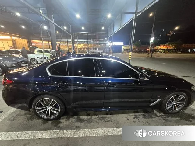 BMW 5 Series (G30) id 2900738 из Кореи 7