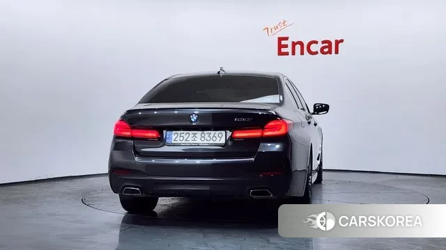 BMW 5 Series (G30) id 3681527 из Кореи 14