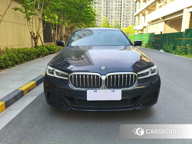 BMW 5 series 2021 Черный из Китая, фото 6