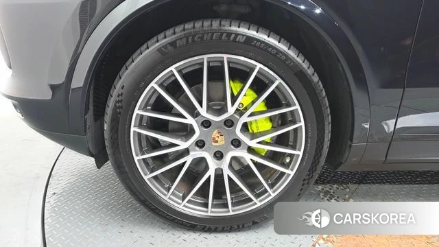 Porsche Cayenne (PO536) id 4469890 из Кореи 31