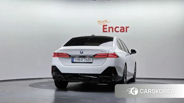 BMW 5 Series (G60) id 3831732 из Кореи 14