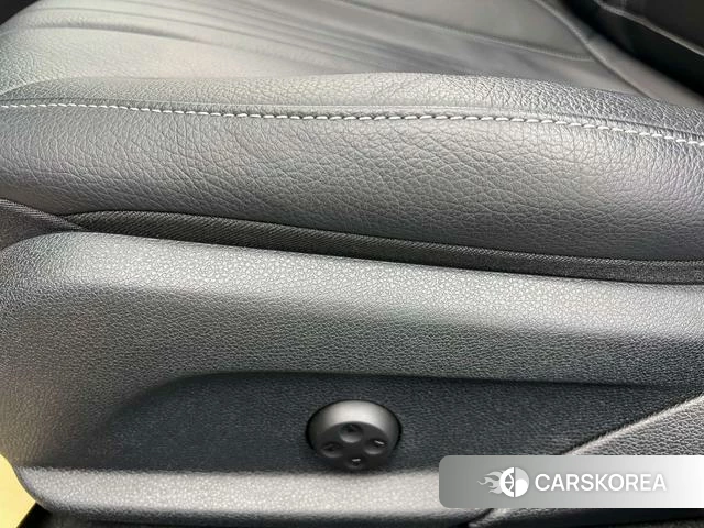 Mercedes-Benz CLS id 4307110 из Китая 32