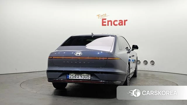 Hyundai Grandeur (GN7) id 3891848 из Кореи 14