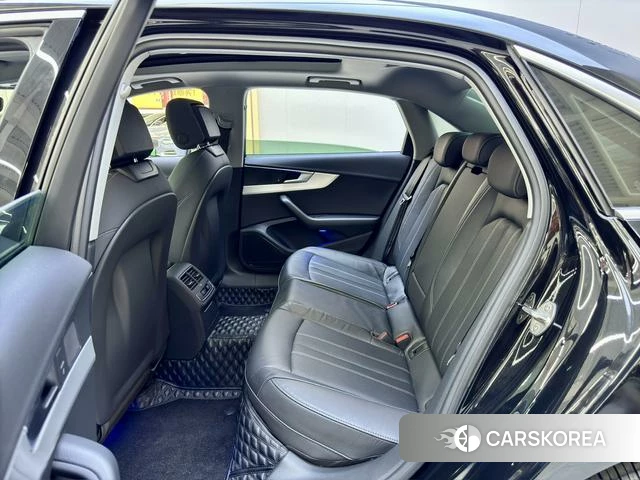 Audi A4L id 4333684 из Китая 9