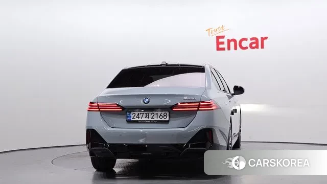 BMW 5 Series (G60) id 2988669 из Кореи 14