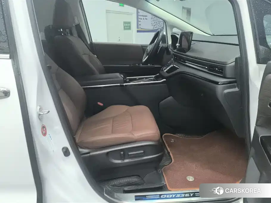 Honda Odyssey id 4629625 из Китая 10
