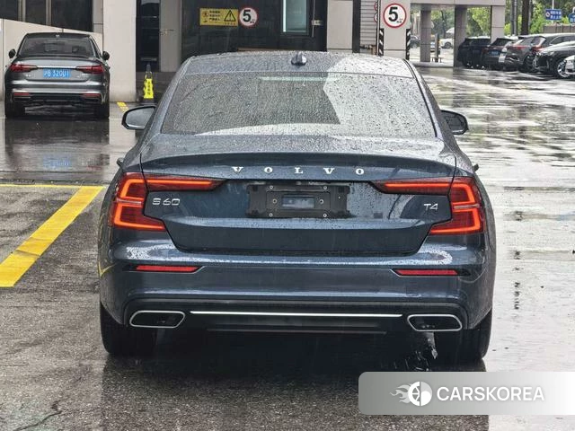 Volvo S60 id 4253032 из Китая 10