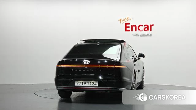 Hyundai Grandeur (GN7) id 3864981 из Кореи 14