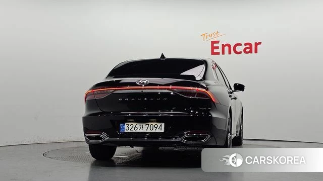 Hyundai The New Grandeur IG id 4624601 из Кореи 14