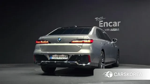 BMW 7 Series (G70) id 3457081 из Кореи 14