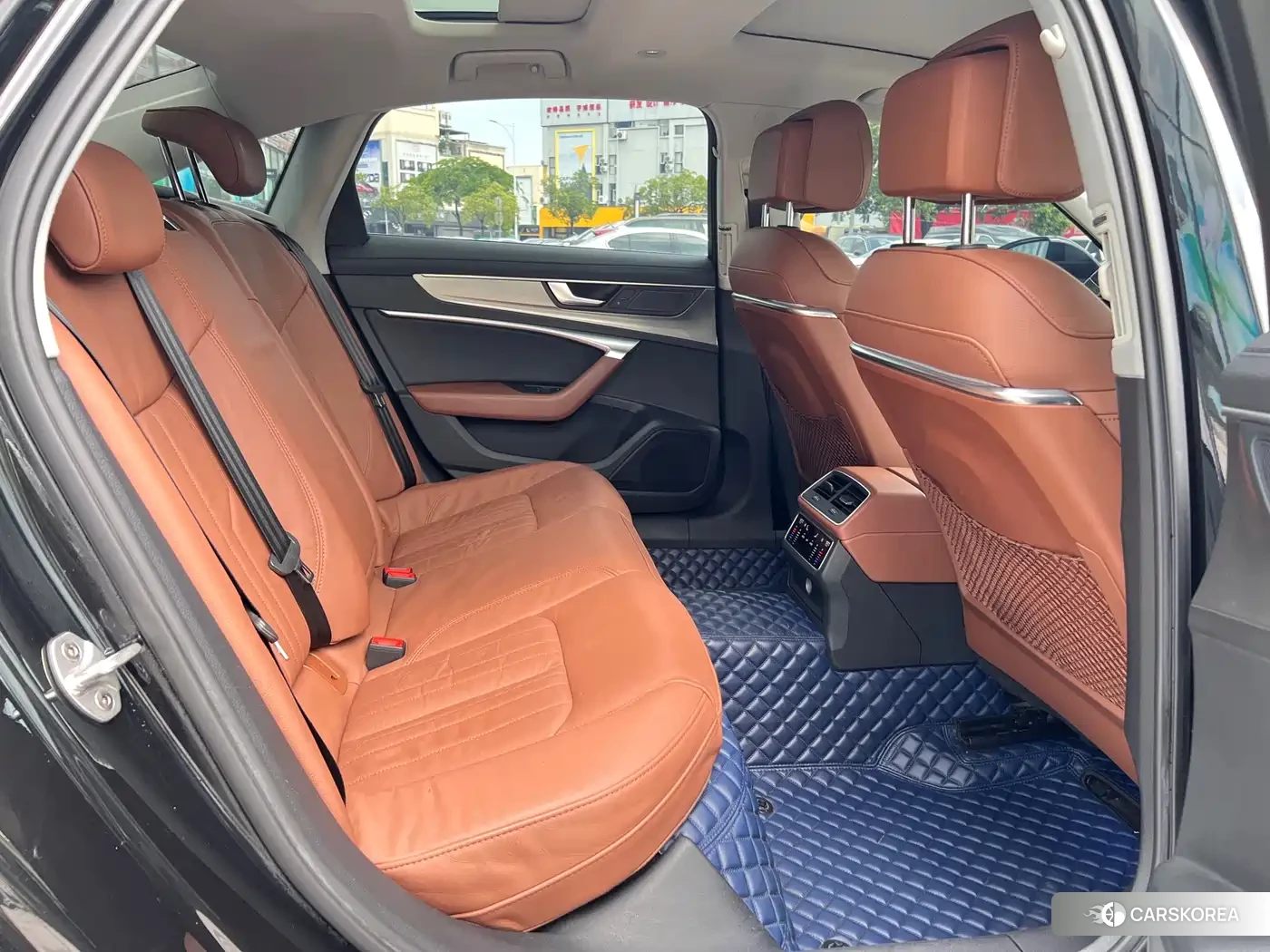 Audi A6L id 4607184 из Китая 27