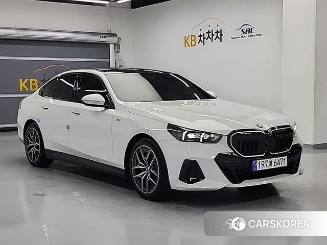 BMW 5 Series (G60) id 3619840 из Кореи 13