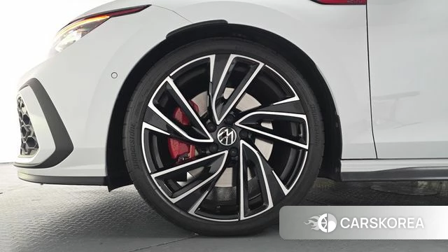 Volkswagen Golf 8th Generation id 3952827 из Кореи 14