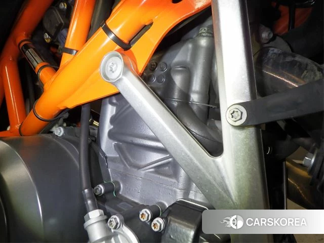 Engine photo