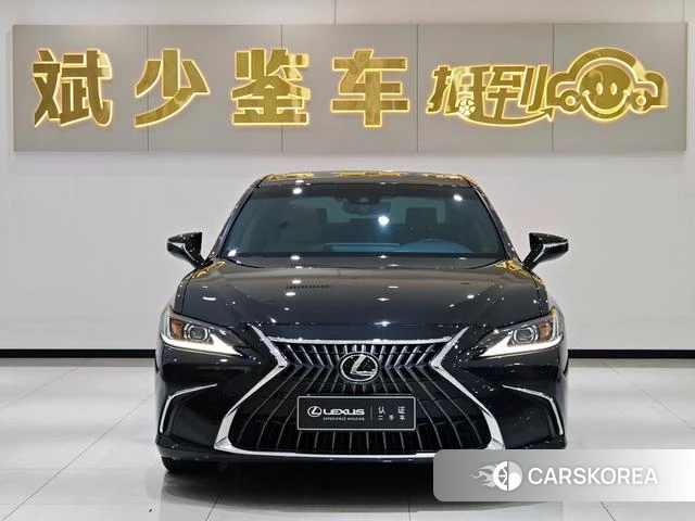Lexus ES 2023 Черный из Китая, фото 6