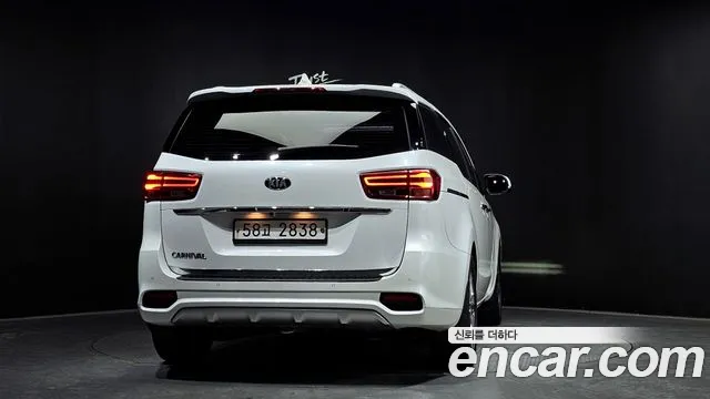 Kia The New Carnival id 2713217 из Кореи 14