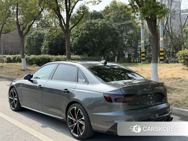 Audi A4L id 4209941 из Китая 10