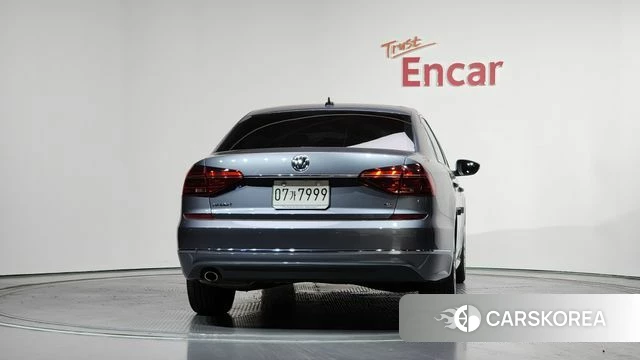 Volkswagen The New Passat id 4295008 из Кореи 25