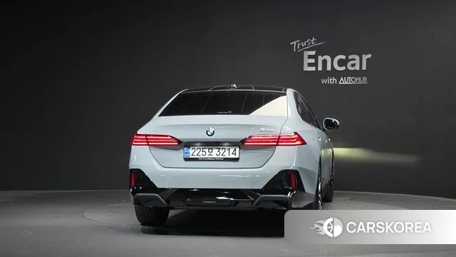 BMW 5 Series (G60) id 4870762 из Кореи 26