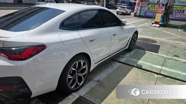 BMW i4 2023 Белый из Кореи, фото 4