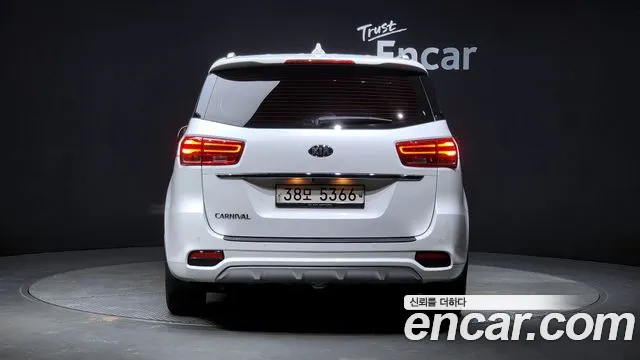 Kia The New Carnival id 2412089 из Кореи 14