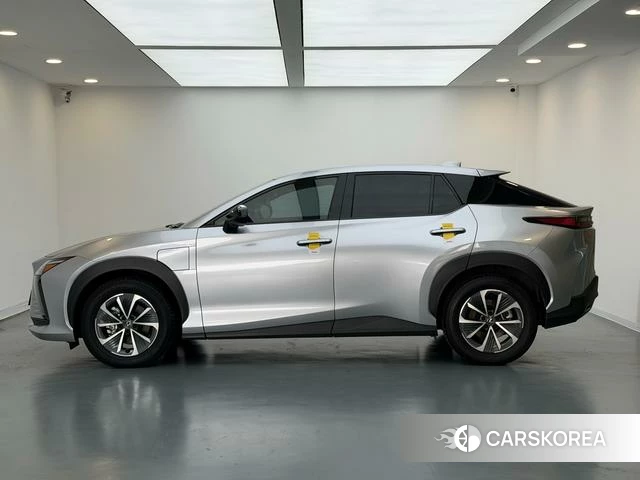 Lexus RZ id 3890497 из Китая 14