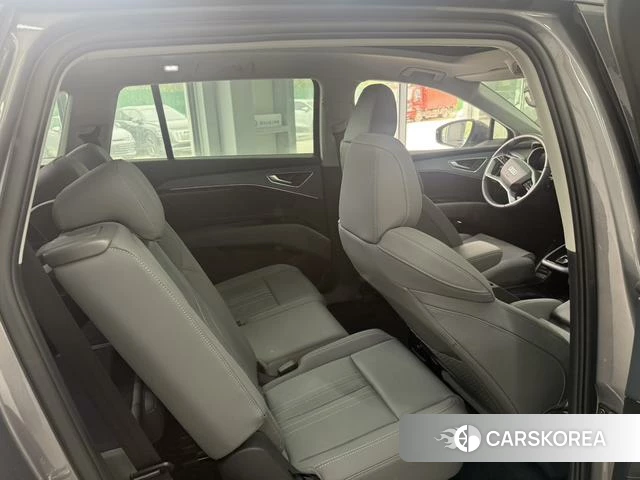 Audi Q5 e-tron id 4314811 из Китая 13