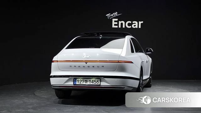 Hyundai Grandeur (GN7) id 4854480 из Кореи 14