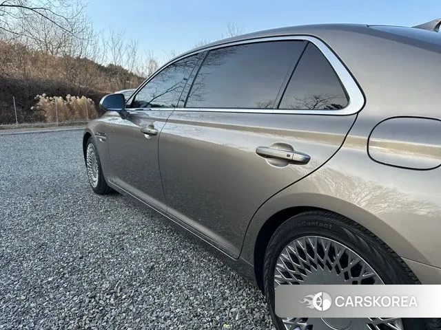 Genesis G90 2018 Песочный из Кореи, фото 5