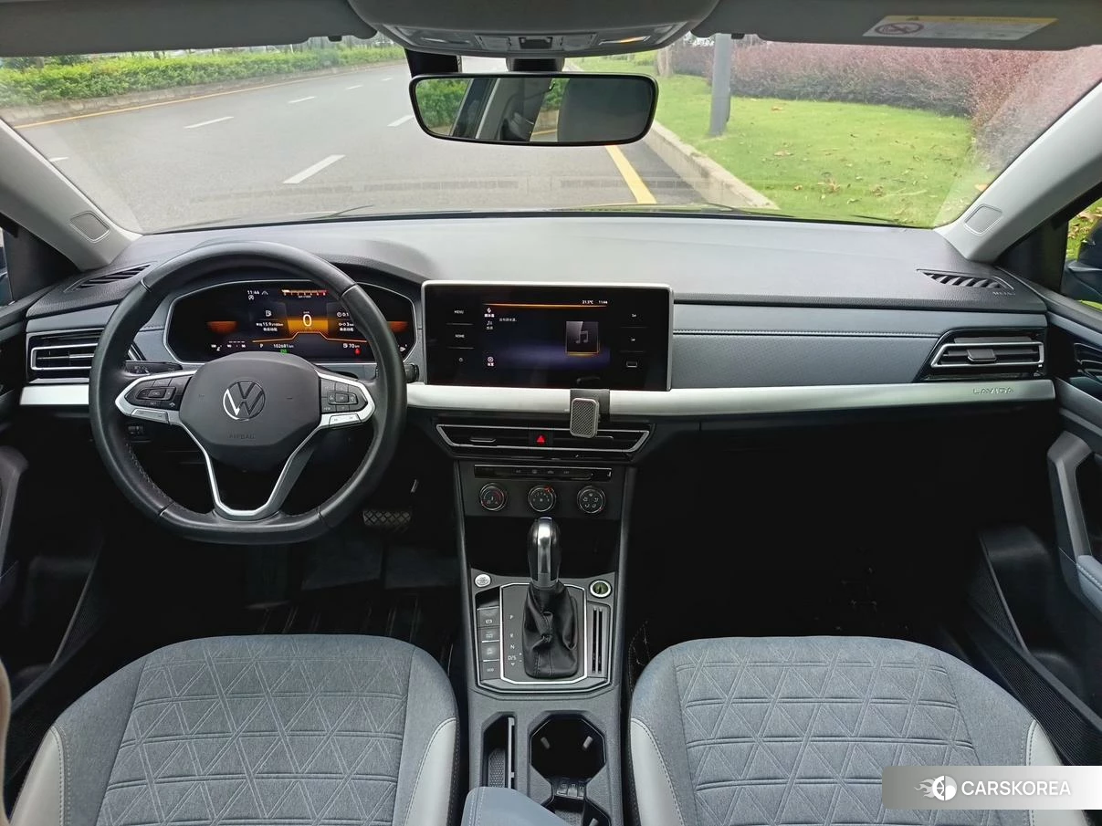 Volkswagen Lavida 2022 Черный из Китая, фото 4