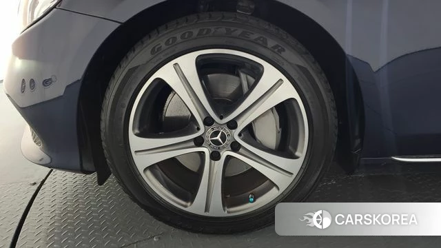 Mercedes-Benz E-Class W213 id 4873309 из Кореи 27