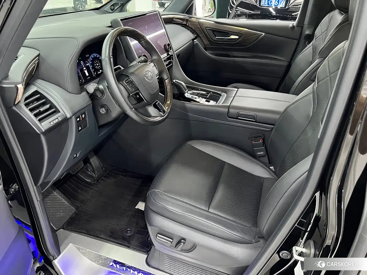 Toyota Elfa id 4606841 из Китая 22