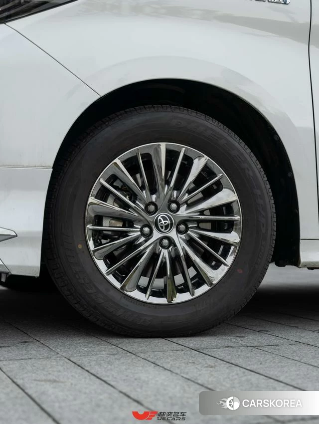 Toyota Elfa id 4239101 из Китая 20