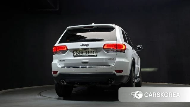 Jeep Grand Cherokee id 4310955 из Кореи 24