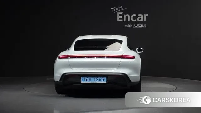 Porsche Taycan id 3361008 из Кореи 14