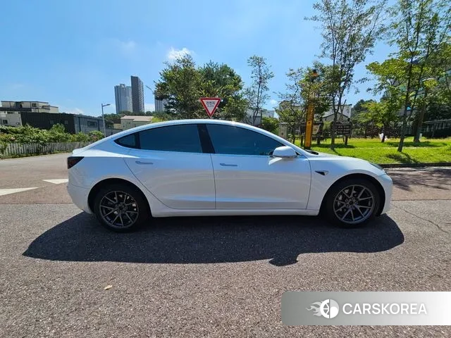 Tesla Model 3 id 3112137 из Кореи 13