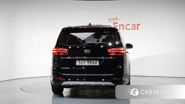 Kia The New Carnival id 3444922 из Кореи 14