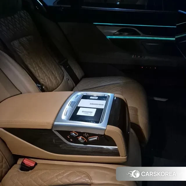BMW 7 Series (G11) 2019 Черный из Кореи, фото 4