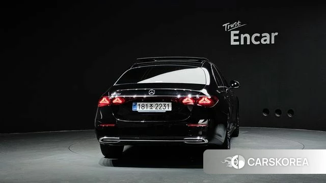 Mercedes-Benz E-Class W214 id 4407813 из Кореи 26