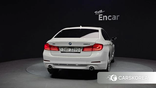 BMW 5 Series (G30) id 3845729 из Кореи 14